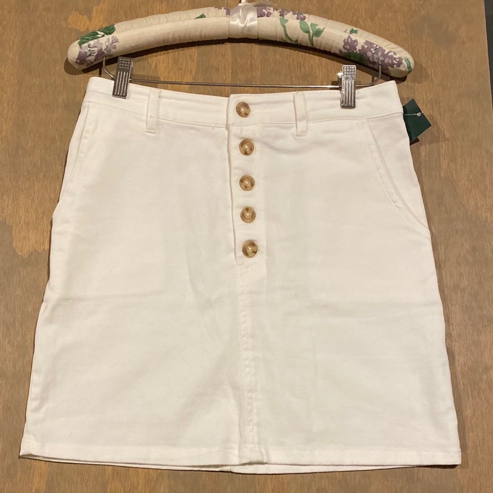 Wild Fable white skirt